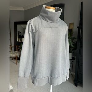 Avia gray chevron sweatshirt, size large